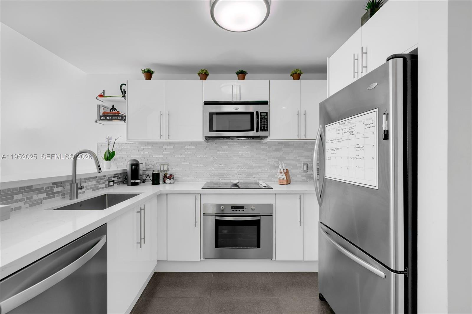 300 S Biscayne Blvd #L-410 Miami, FL 33131