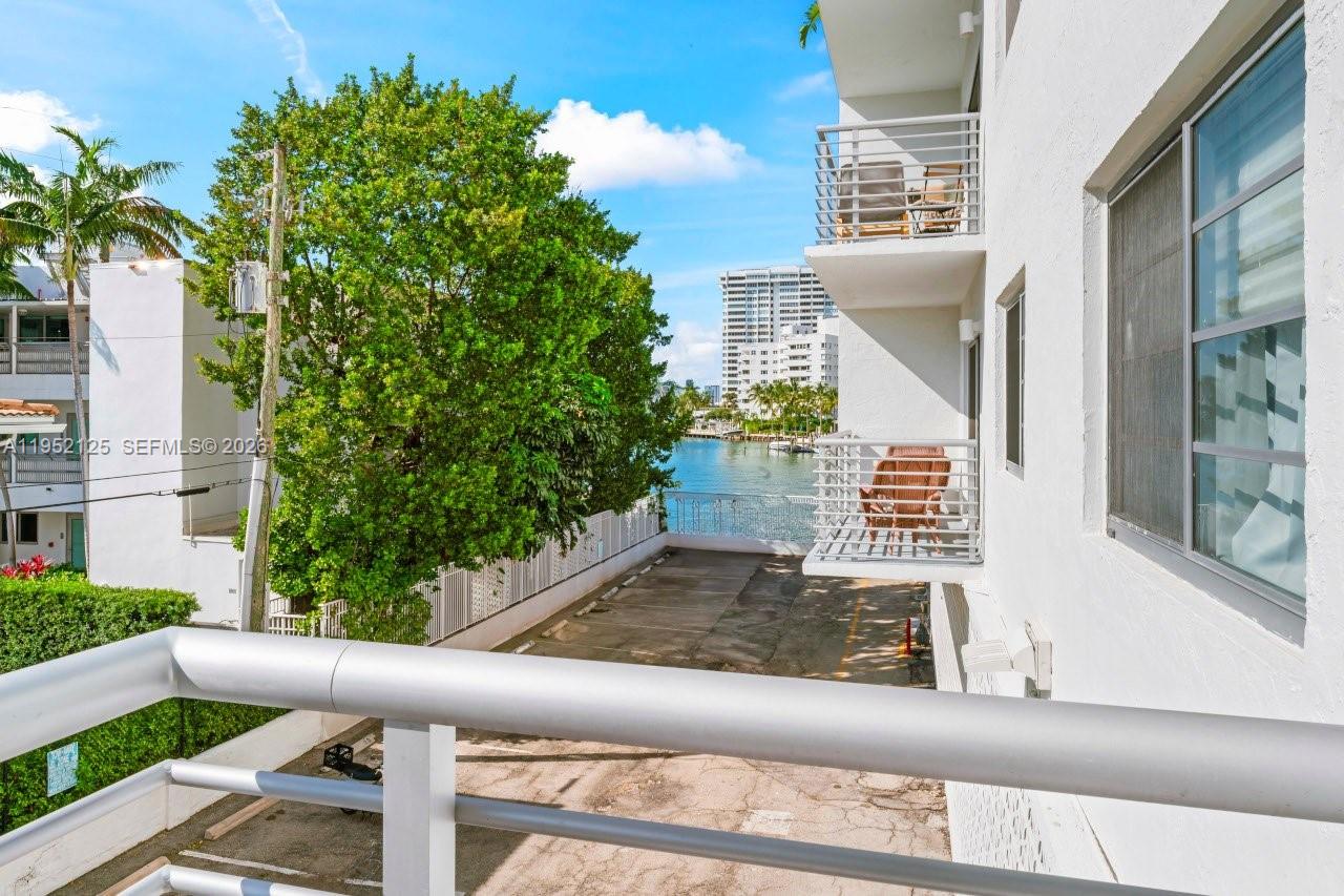 1450 Lincoln Rd #307 Miami Beach, FL 33139