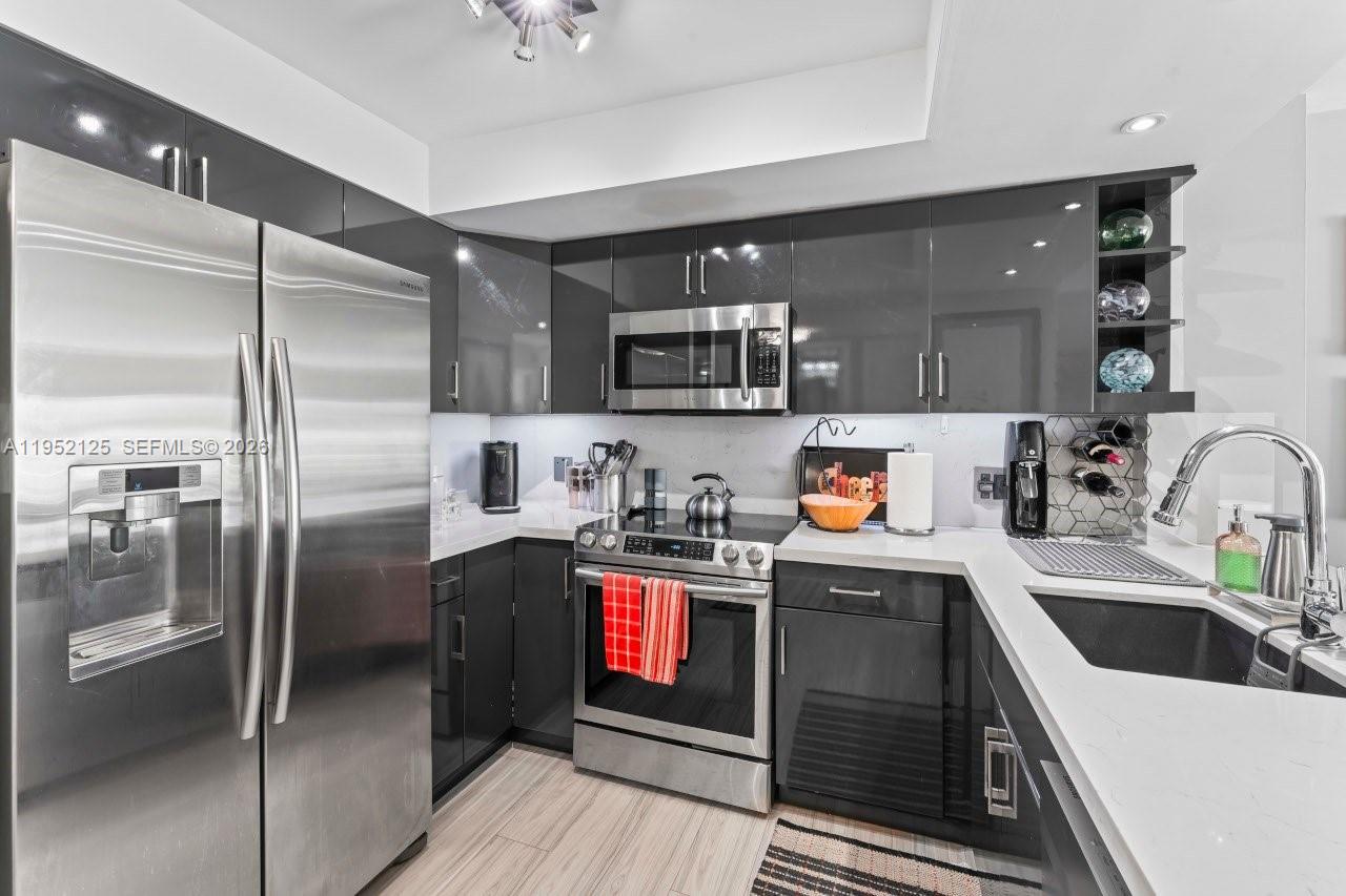 1450 Lincoln Rd #307 Miami Beach, FL 33139