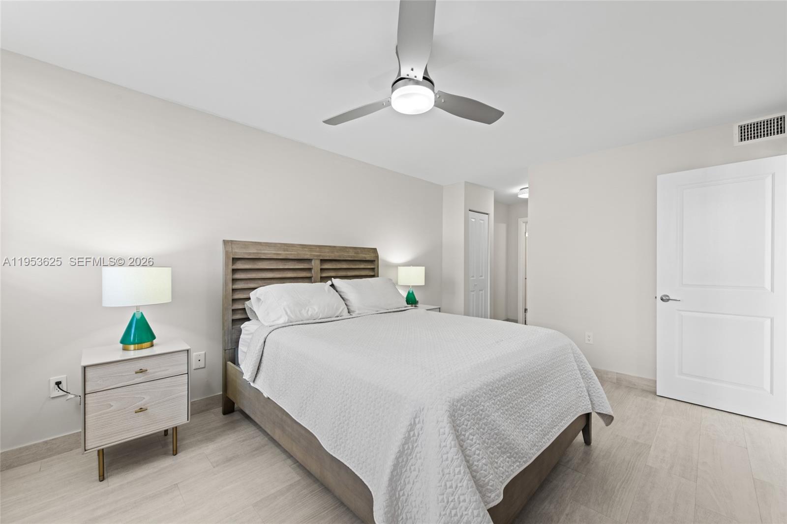 1665 Bay Rd #518 Miami Beach, FL 33139