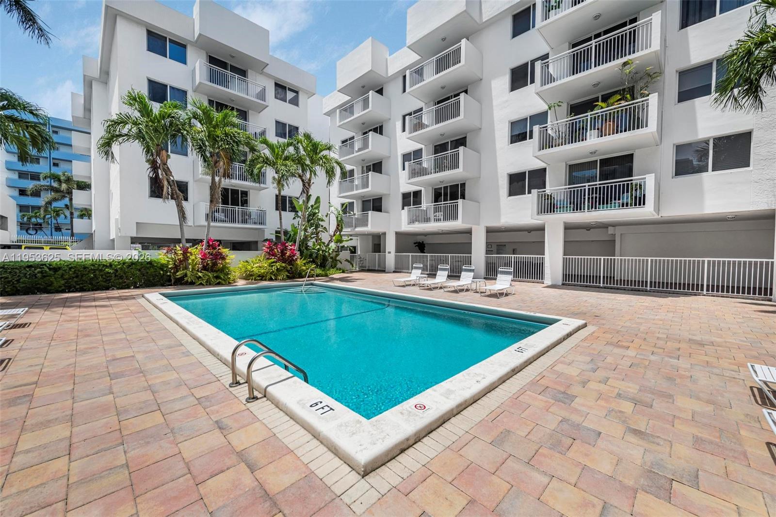 1665 Bay Rd #518 Miami Beach, FL 33139
