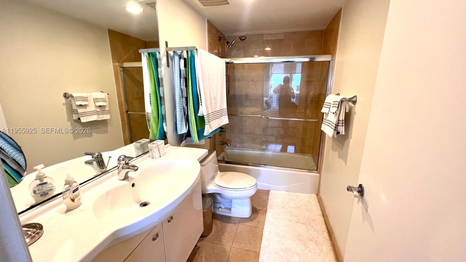 image Beach Club 215