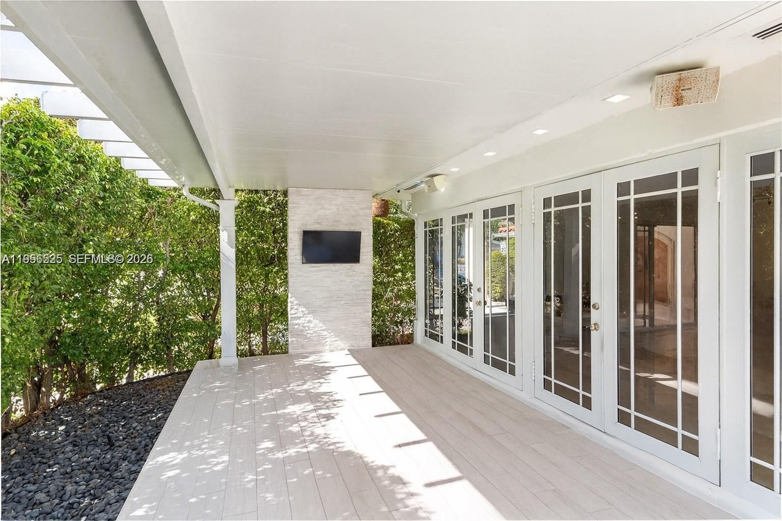 8801 Dickens Ave Surfside, FL 33154