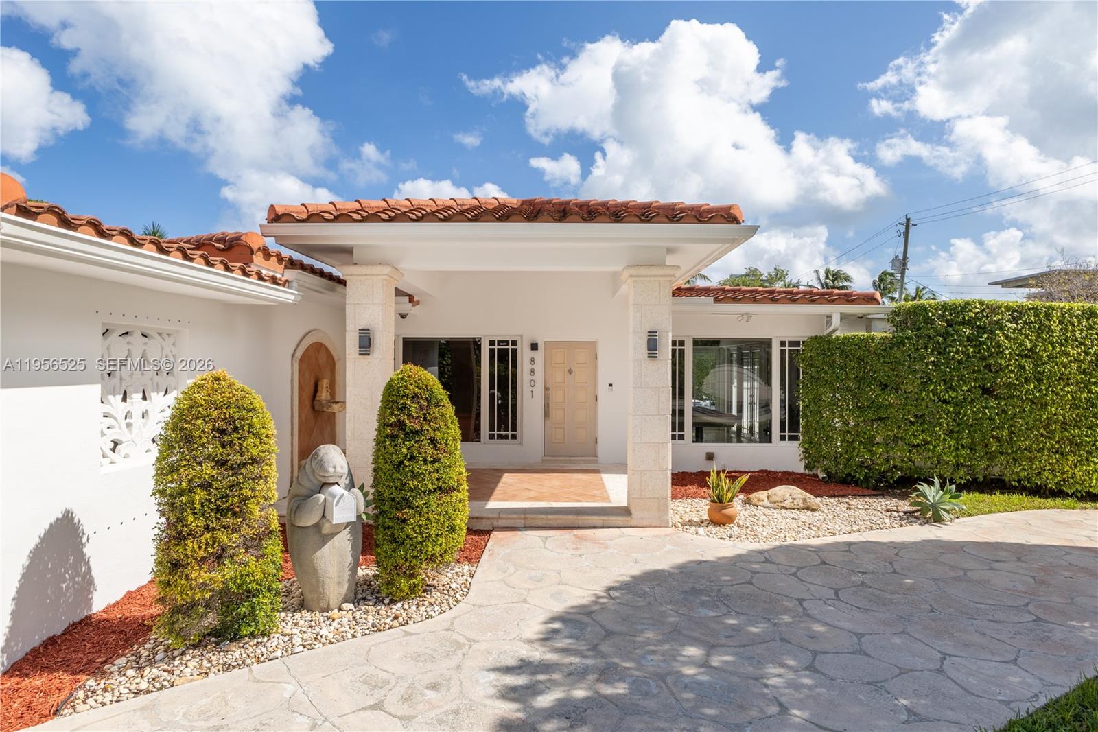 8801 Dickens Ave Surfside, FL 33154