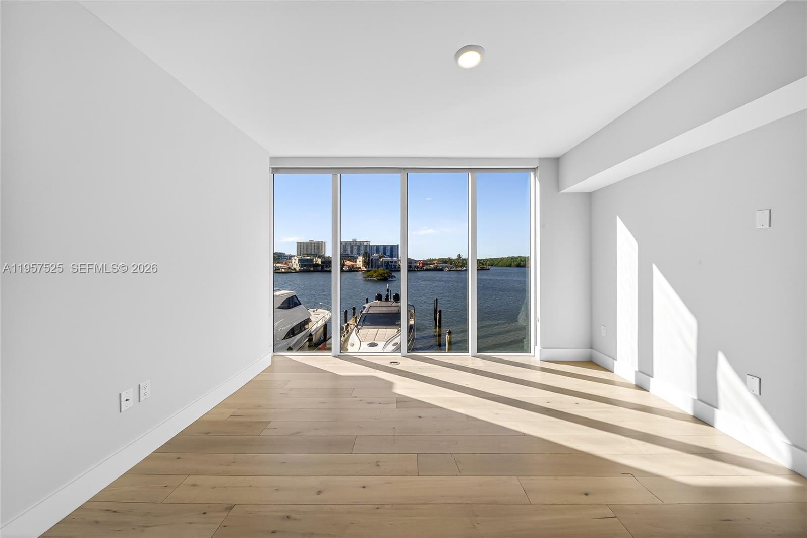 image 400 Sunny Isles11