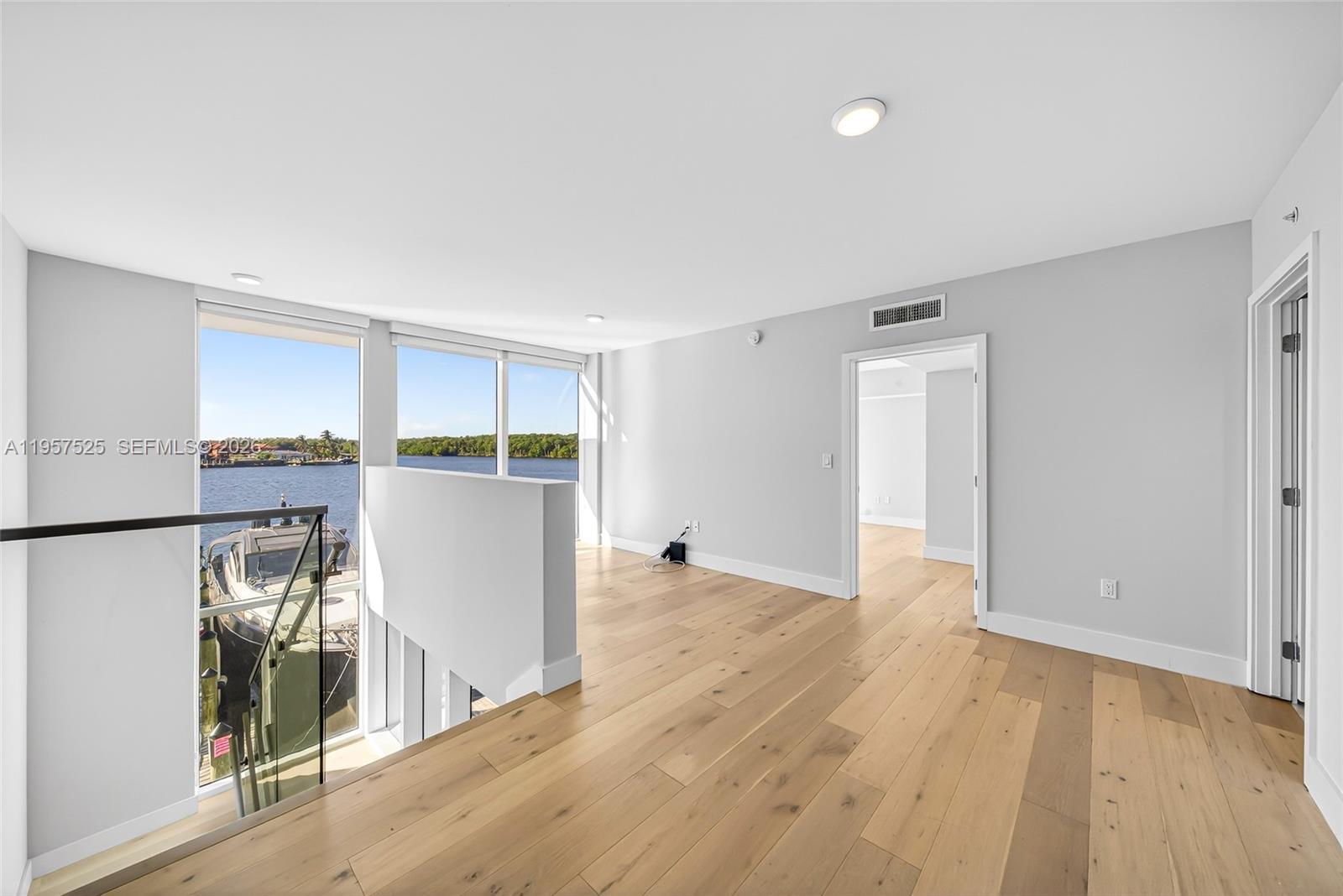 image 400 Sunny Isles16