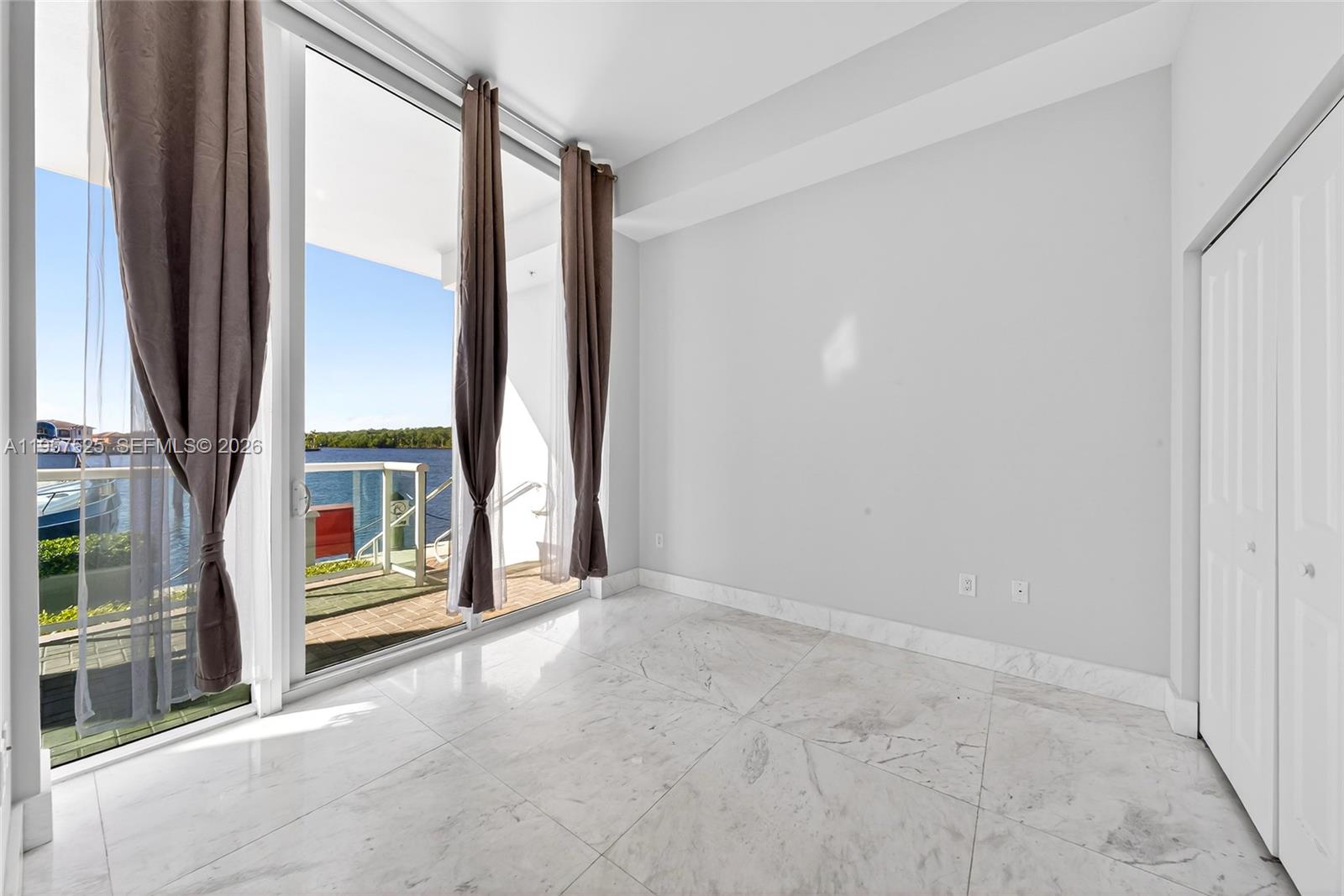 image 400 Sunny Isles26