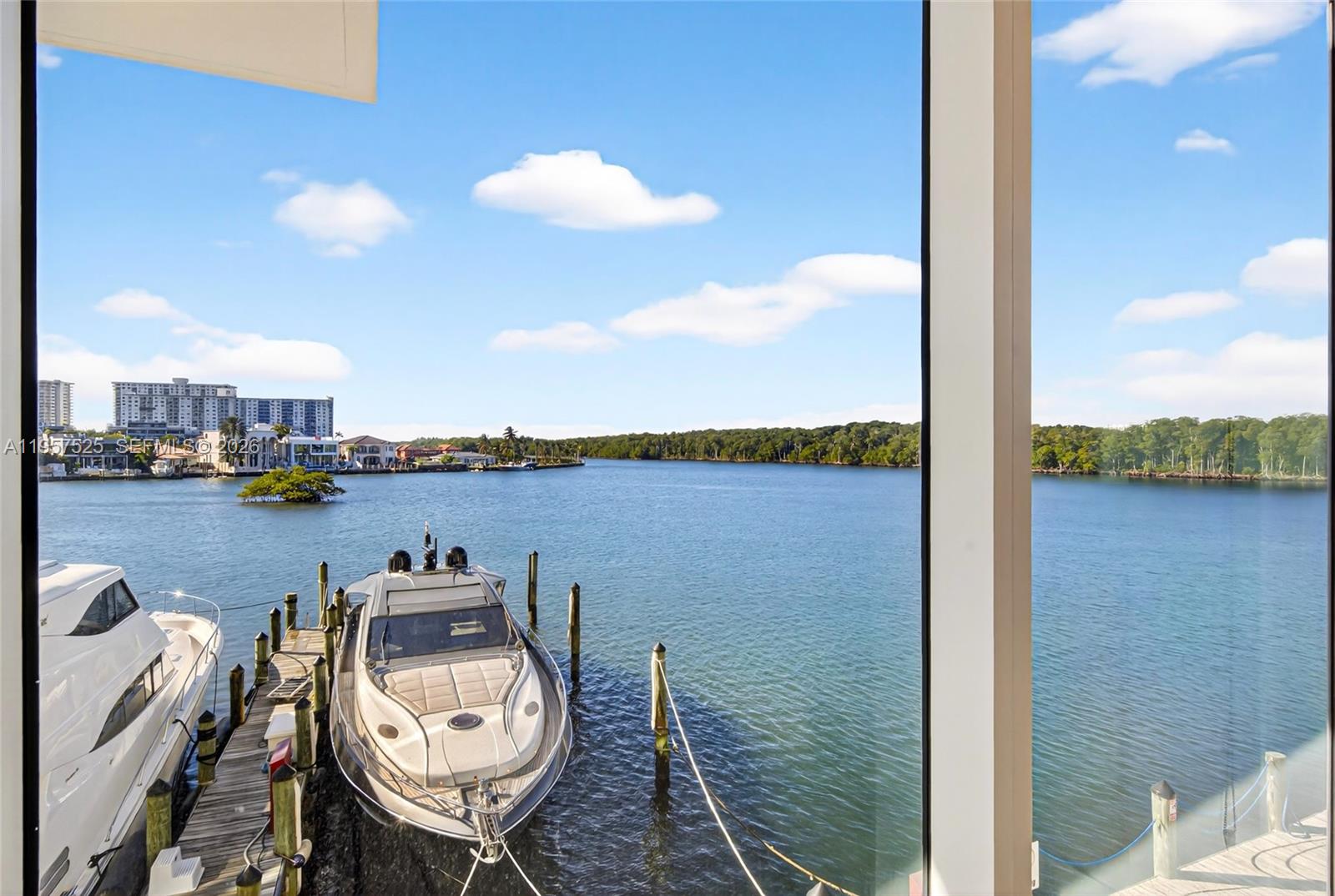 image 400 Sunny Isles31