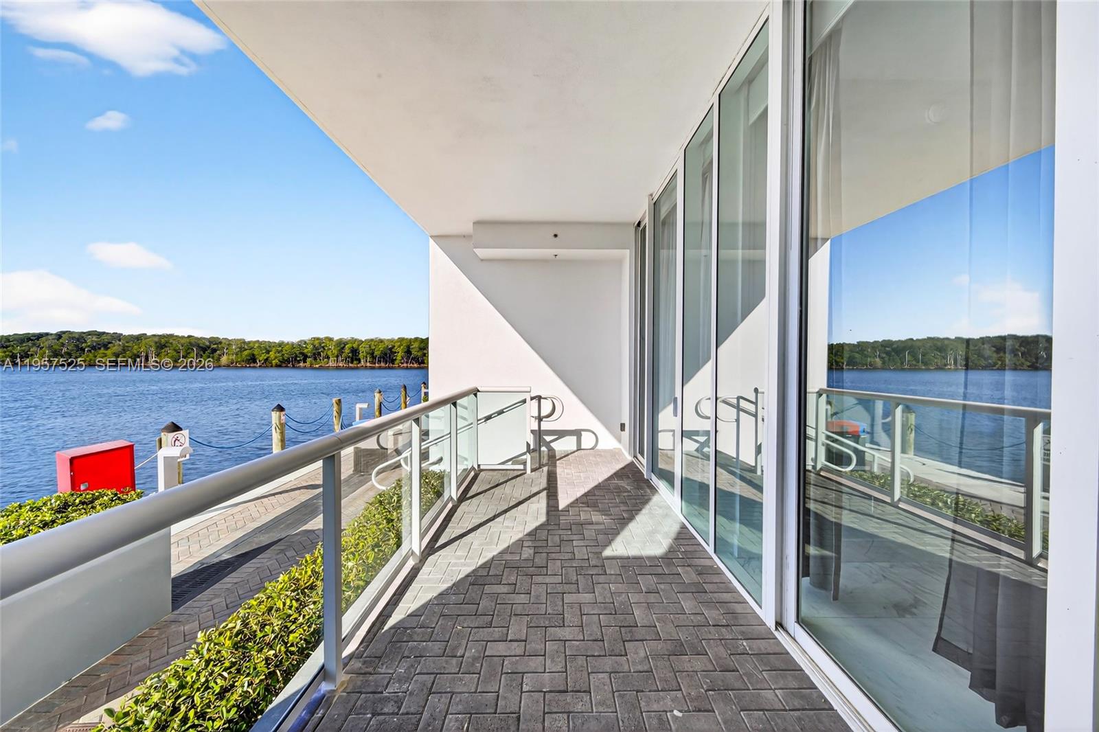 image 400 Sunny Isles32