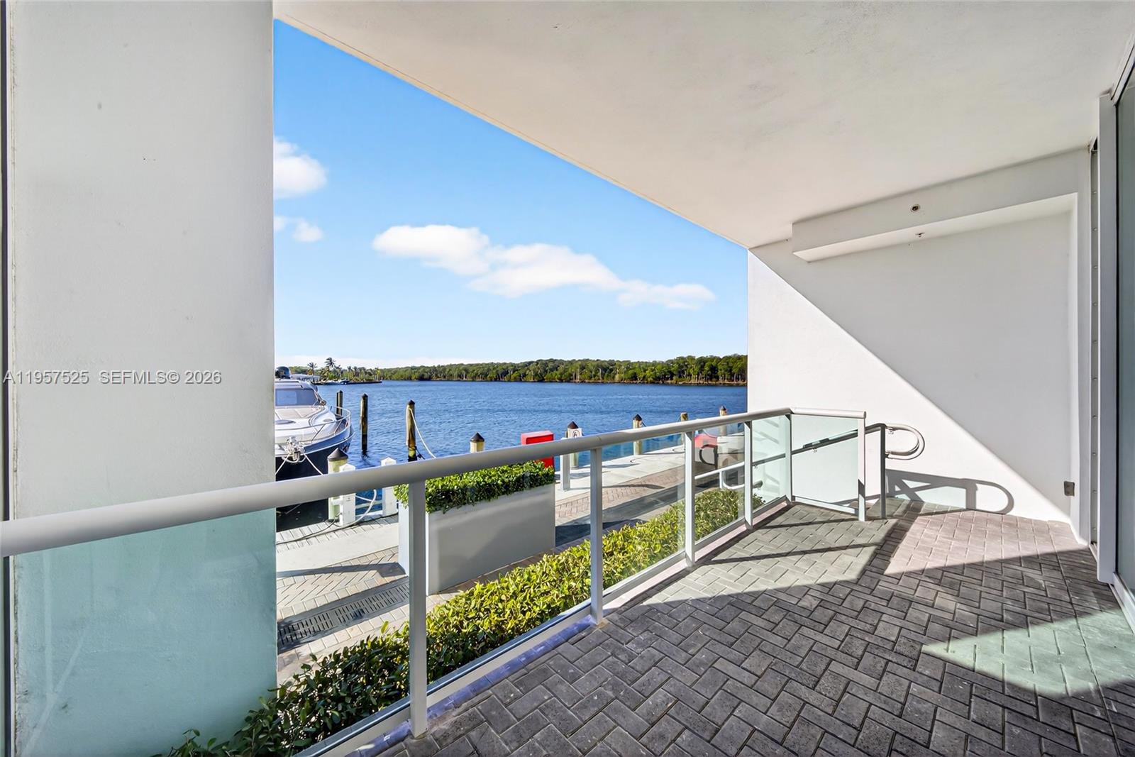 image 400 Sunny Isles33