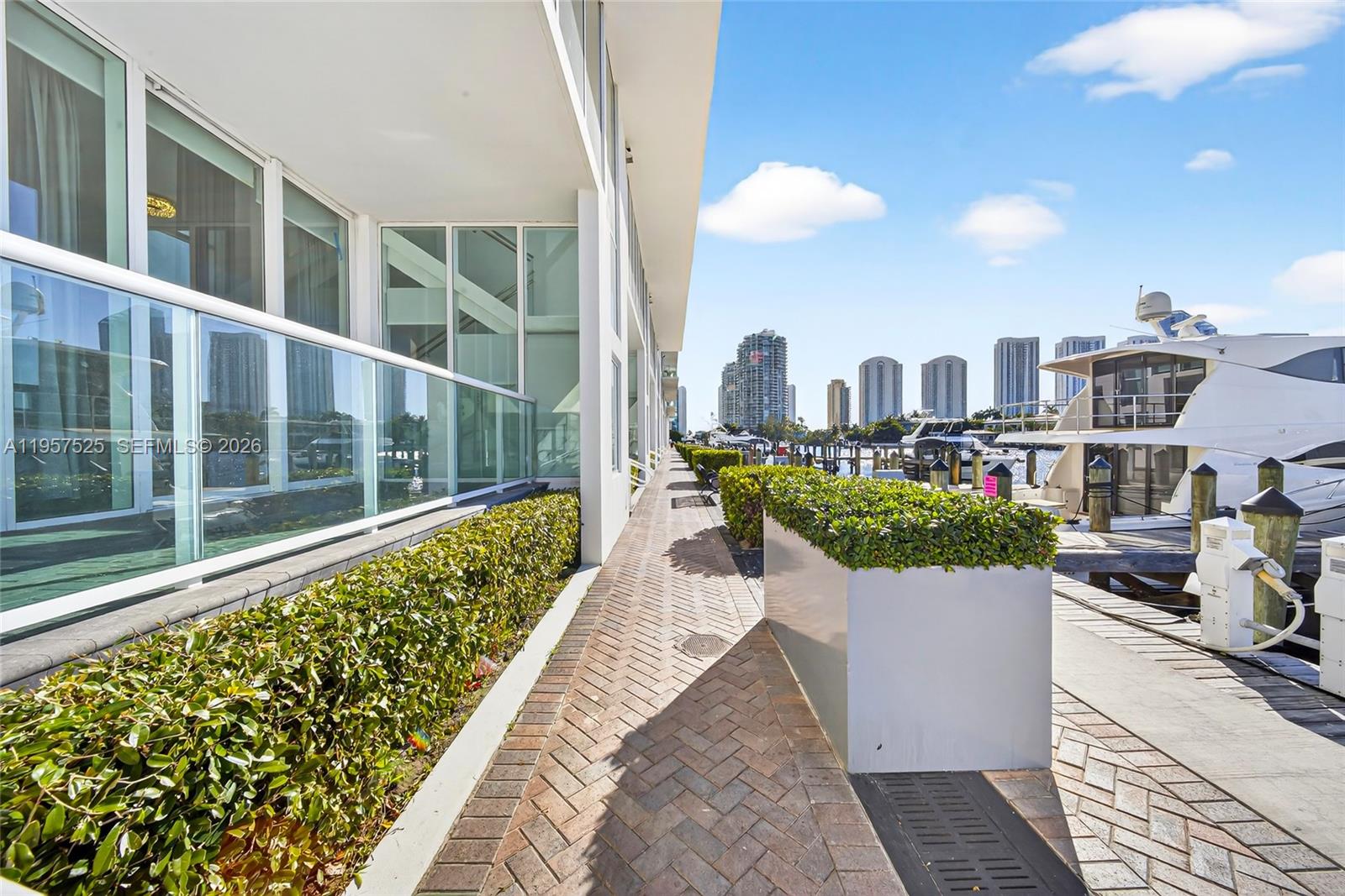 image 400 Sunny Isles36
