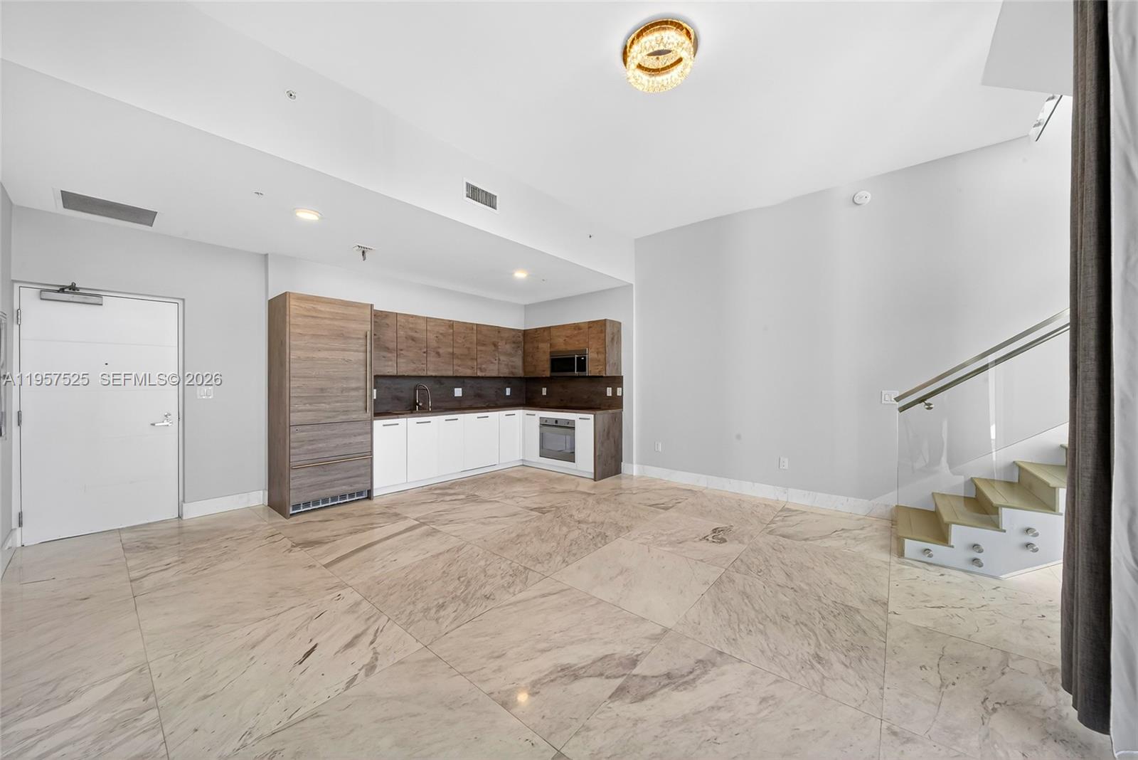 image 400 Sunny Isles40