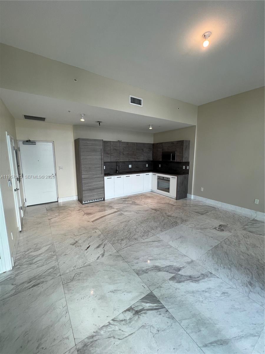 image 400 Sunny Isles7