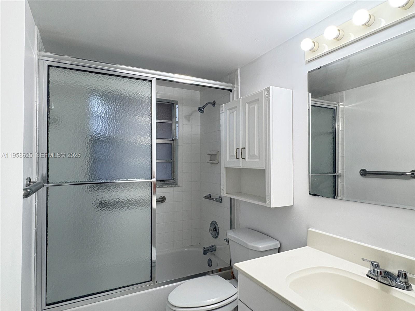 7777 SW 86th St #F1-210 Miami, FL 33143