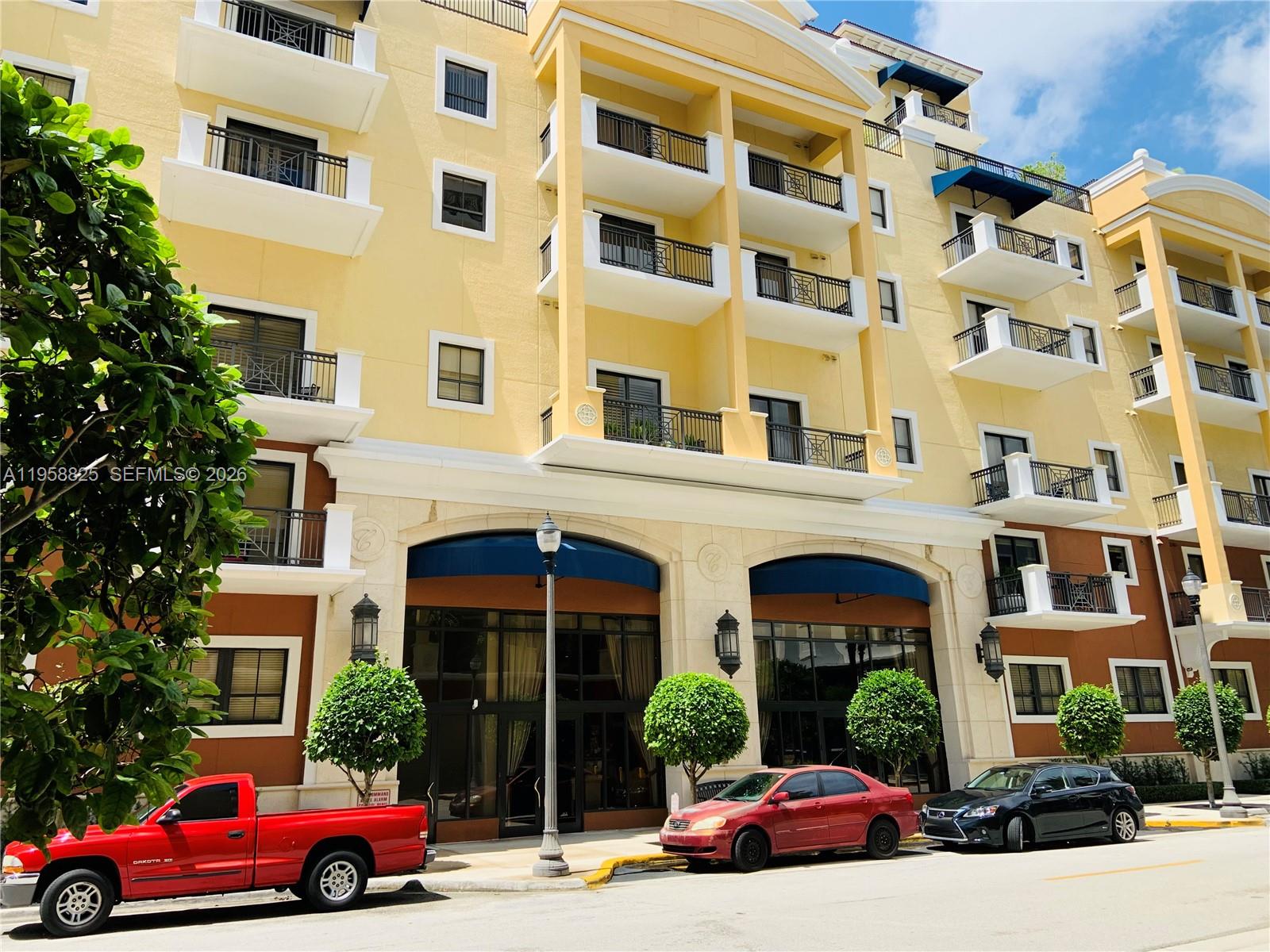 8395 SW 73rd Ave #704 Miami, FL 33143