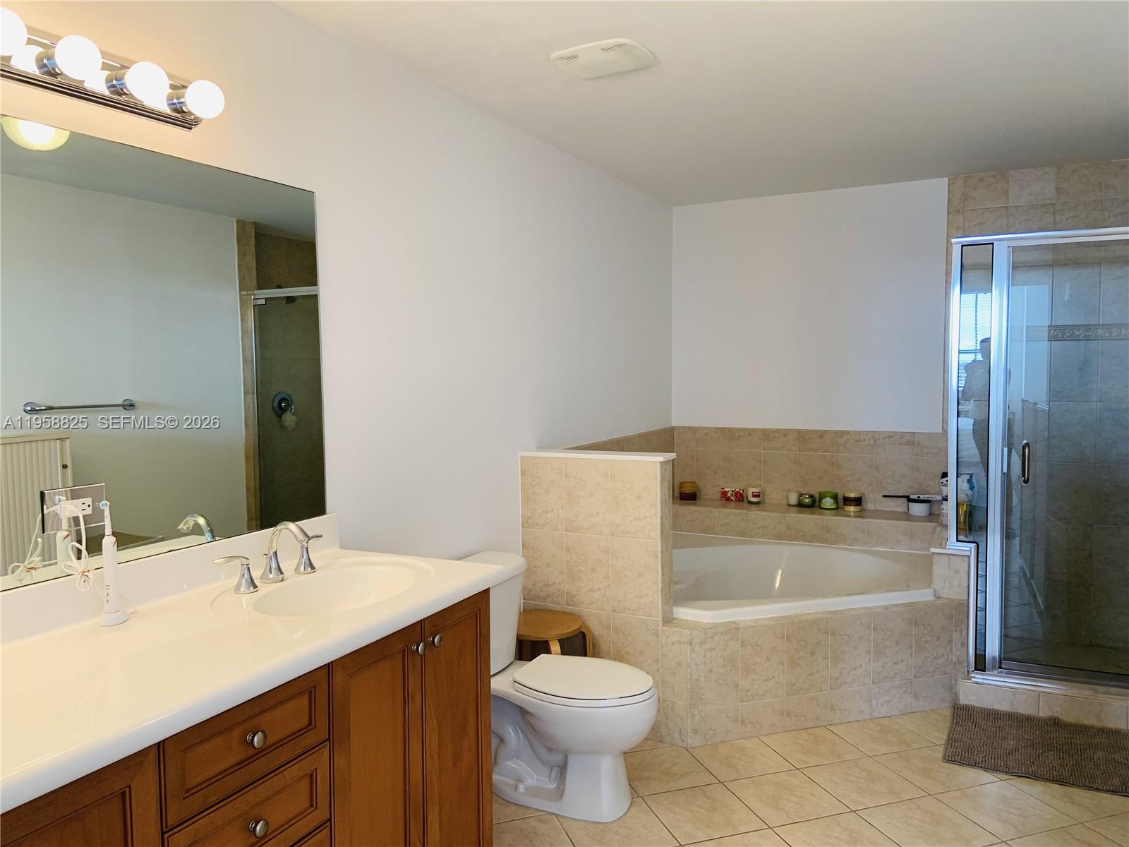 8395 SW 73rd Ave #704 Miami, FL 33143