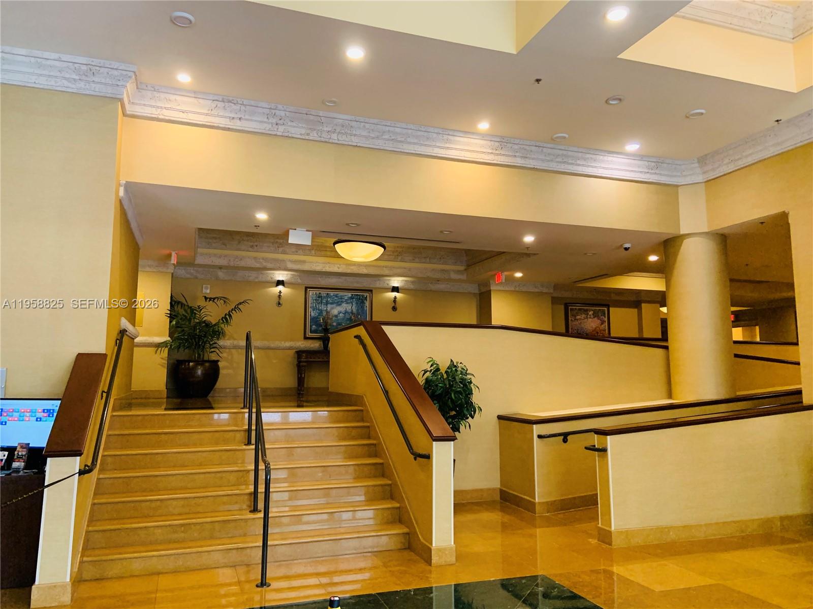 8395 SW 73rd Ave #704 Miami, FL 33143