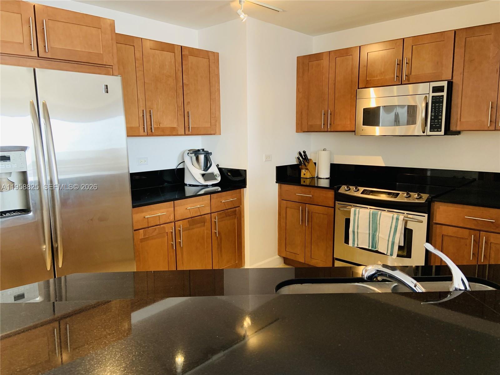 8395 SW 73rd Ave #704 Miami, FL 33143