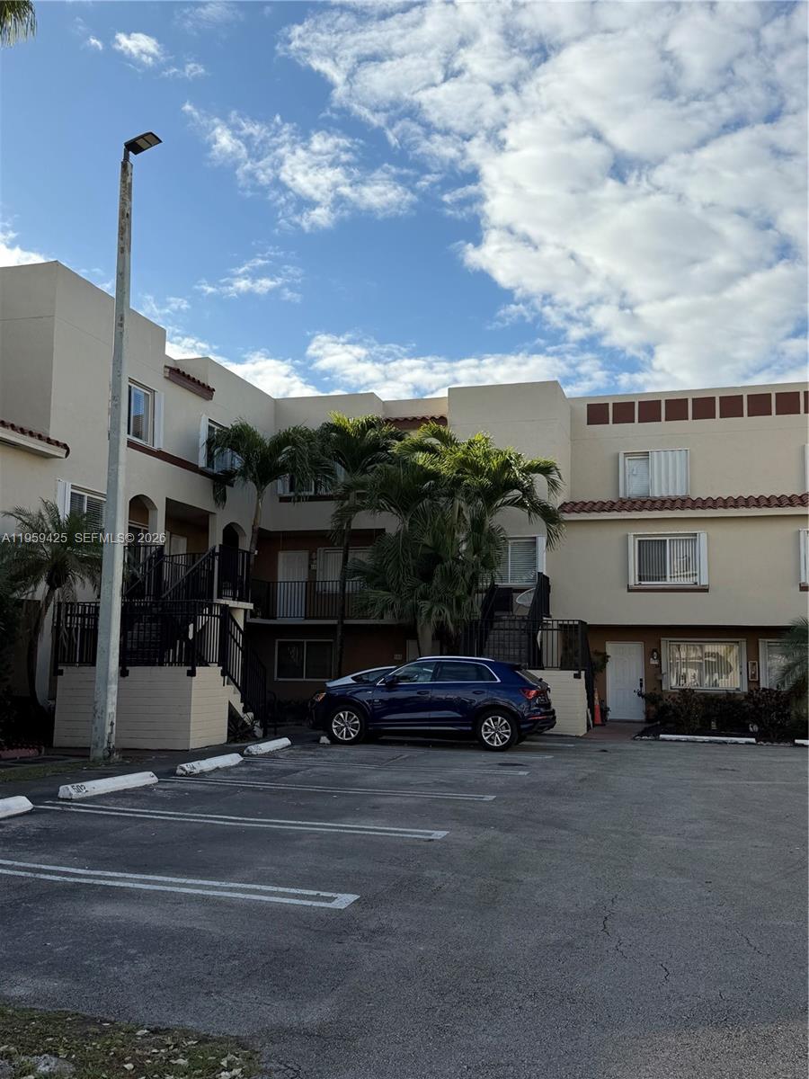 551 NW 82nd Ave #518 Miami, FL 33126