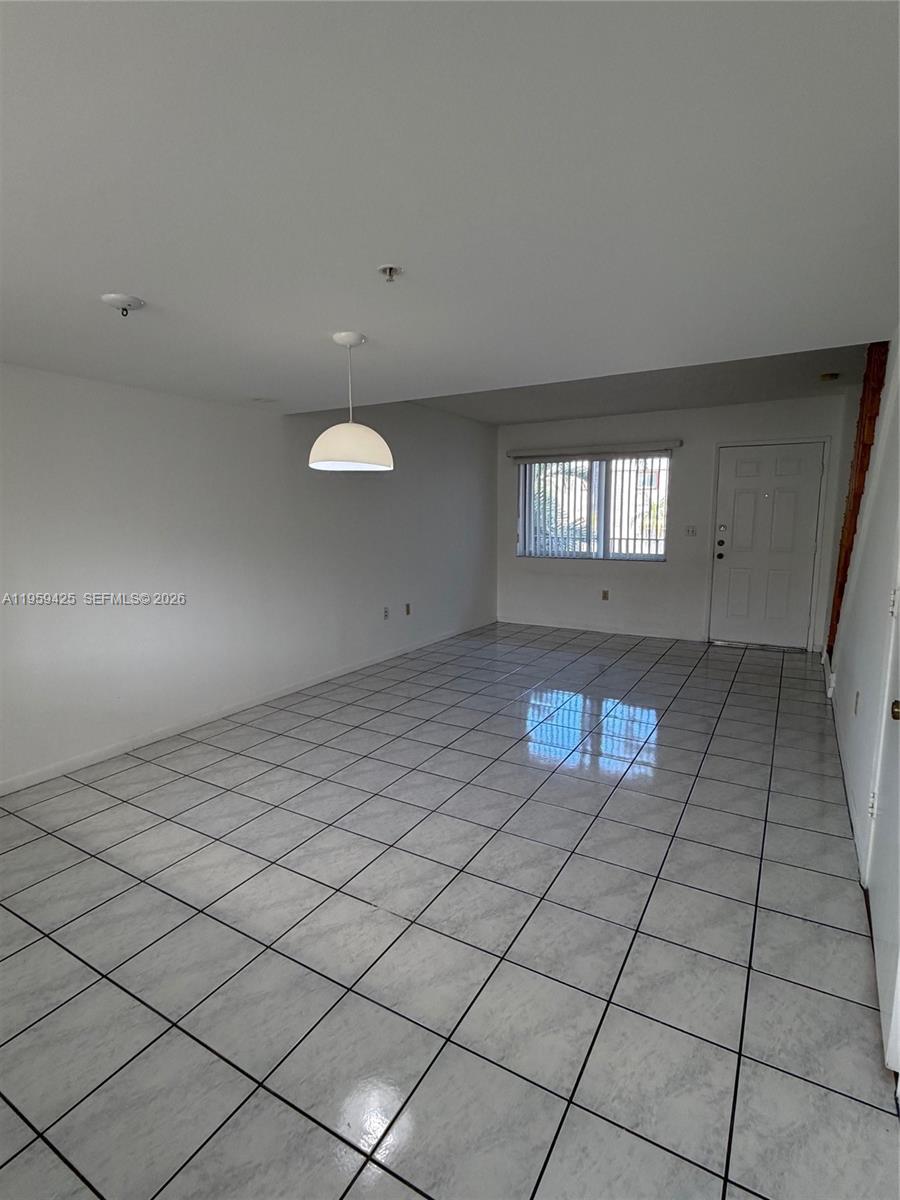 551 NW 82nd Ave #518 Miami, FL 33126