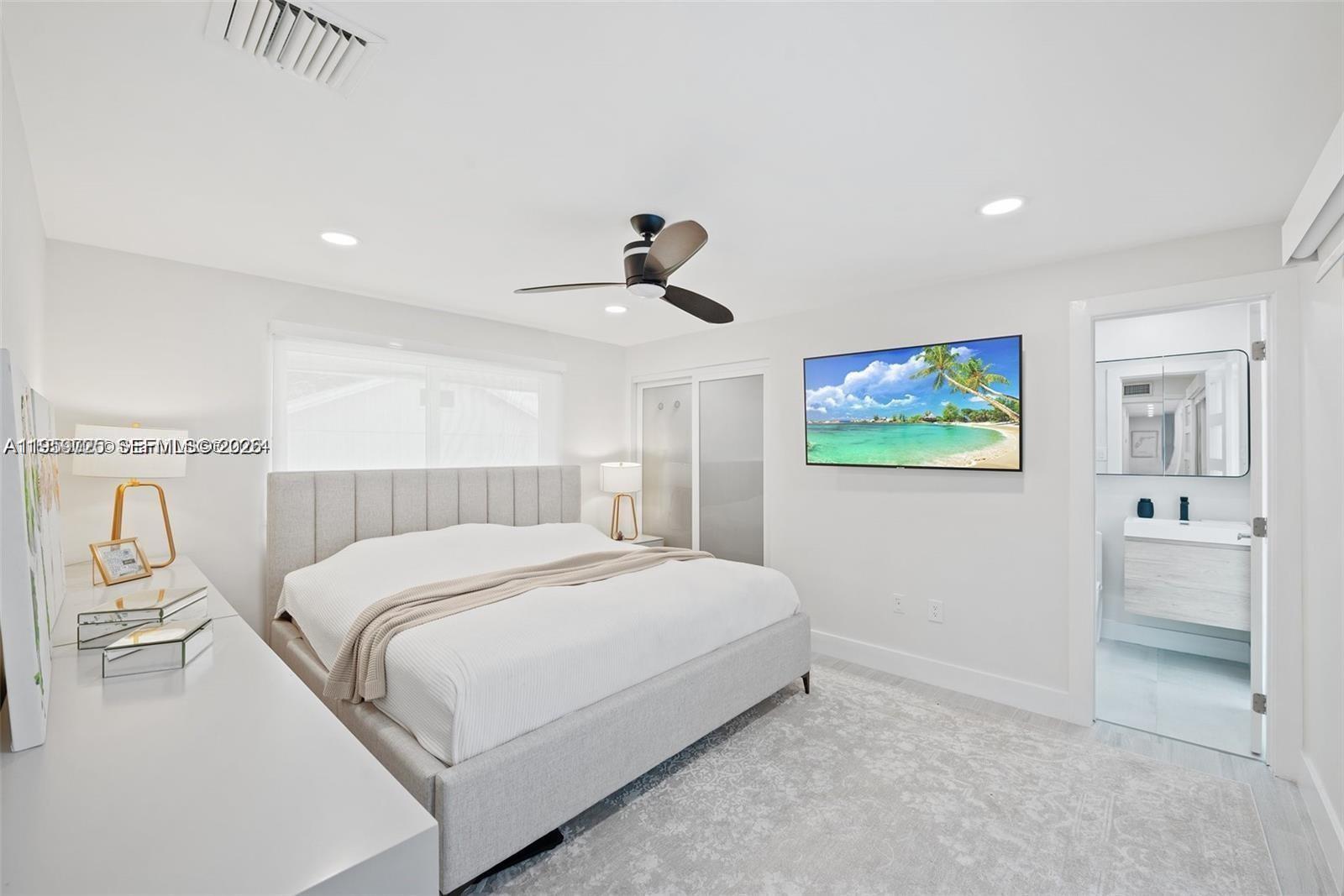 5021 SW 29th Ter Dania Beach, FL 33312