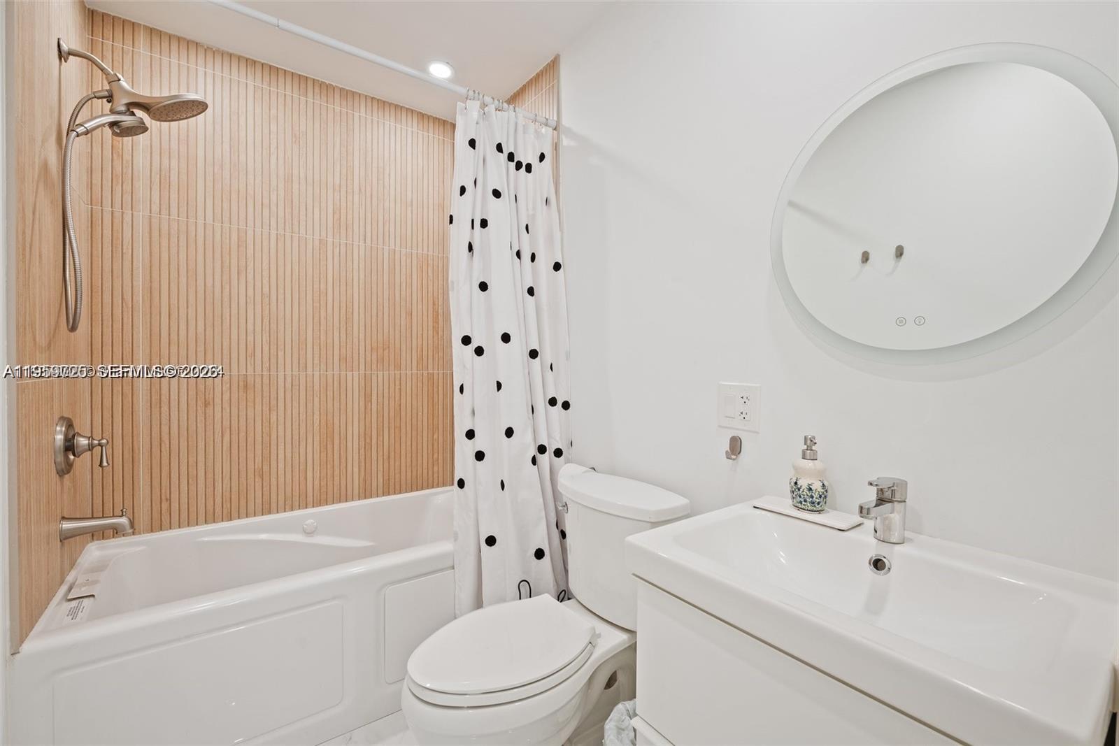 5021 SW 29th Ter Dania Beach, FL 33312