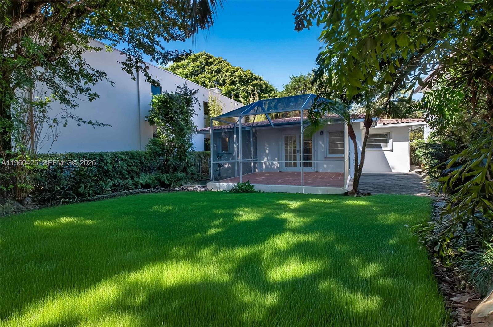 5210 SW 72nd St Miami, FL 33155