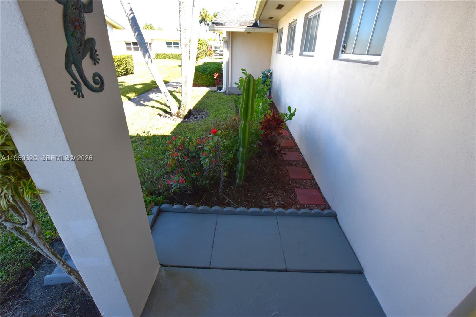 2672 E Emory Dr #D West Palm Beach, FL 33415