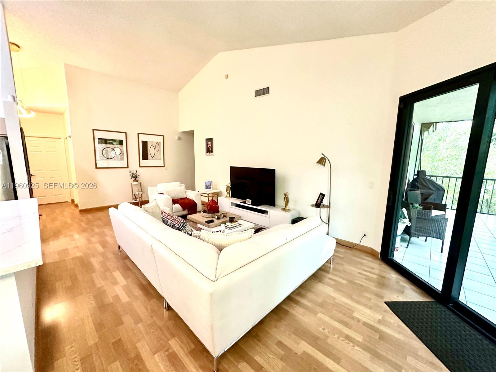 5790 Coach House Cir #E Boca Raton, FL 33486