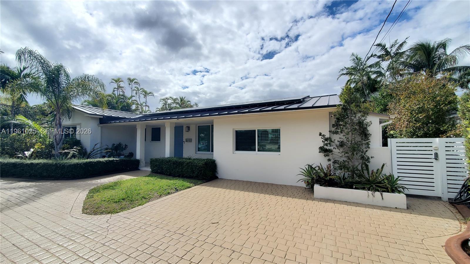 13000 Coronado Ln North Miami, FL 33181