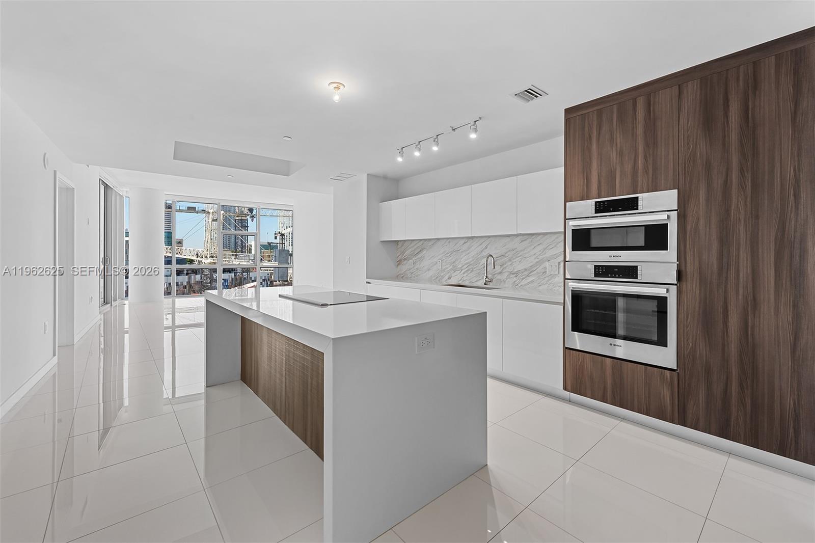 image Paramount Miami Worldcenter11