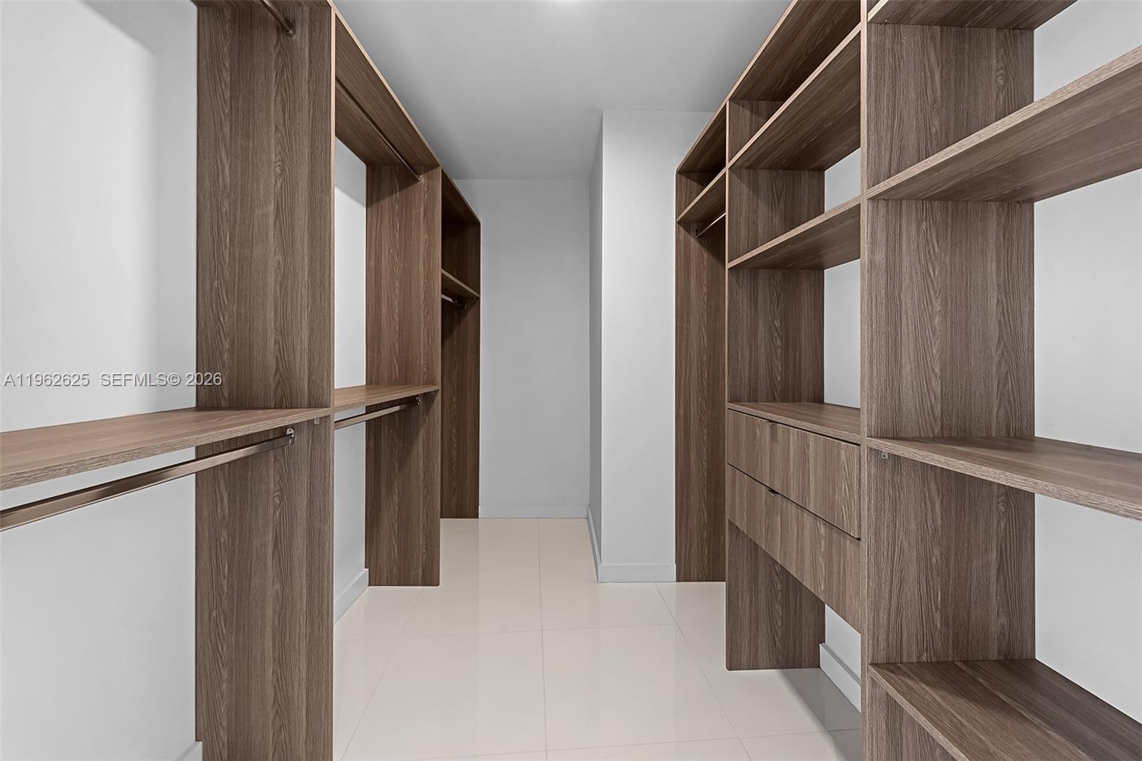 image Paramount Miami Worldcenter30