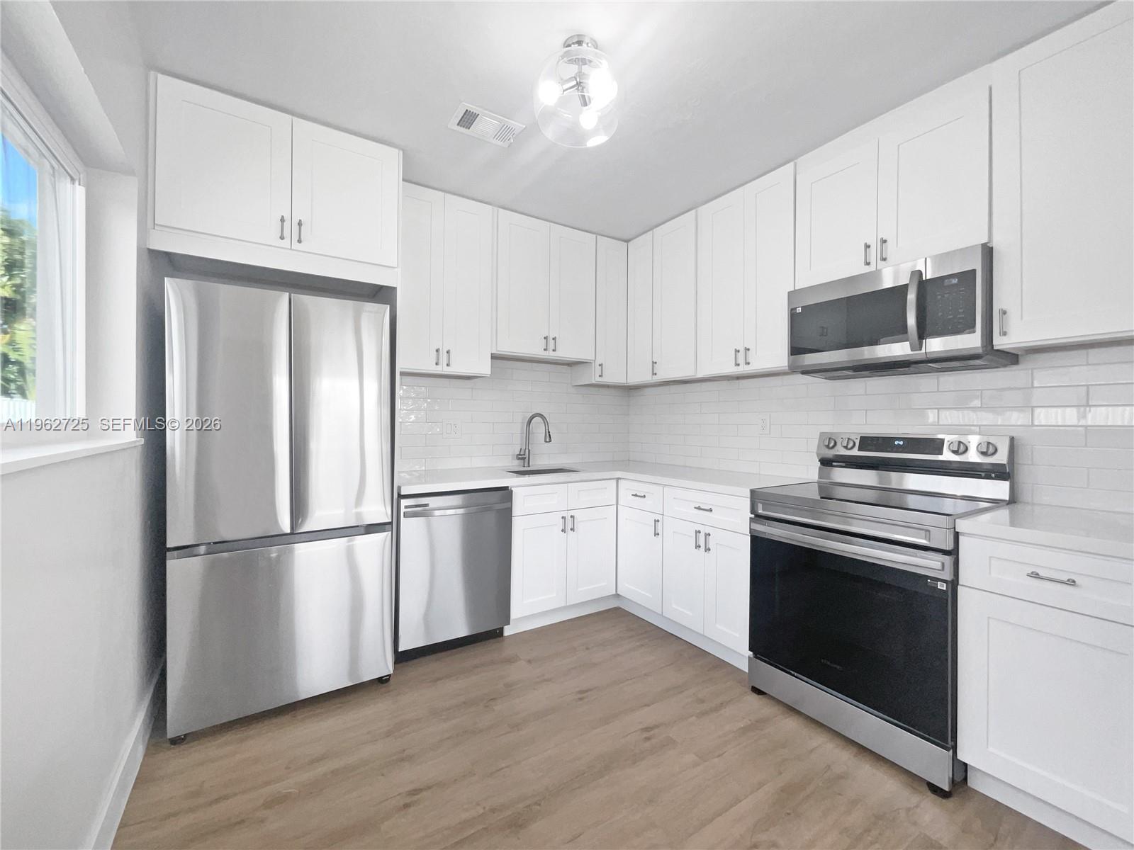 561 NE 173rd St North Miami Beach, FL 33162