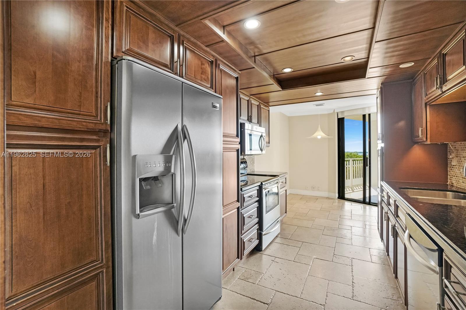 1000 Quayside Ter #706 Miami, FL 33138