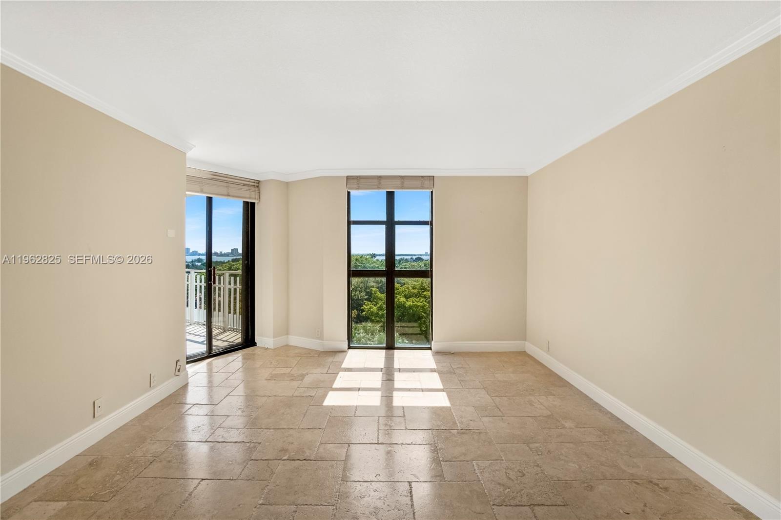 1000 Quayside Ter #706 Miami, FL 33138