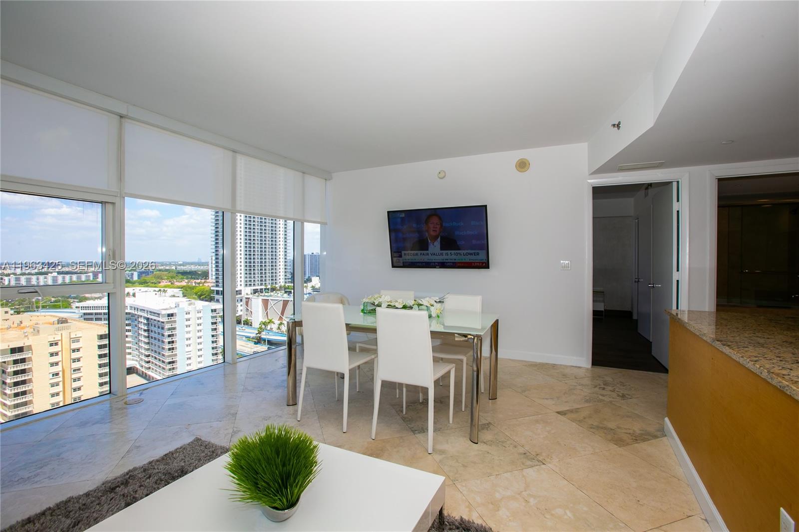 1830 S Ocean Dr #1907 Hallandale Beach, FL 33009