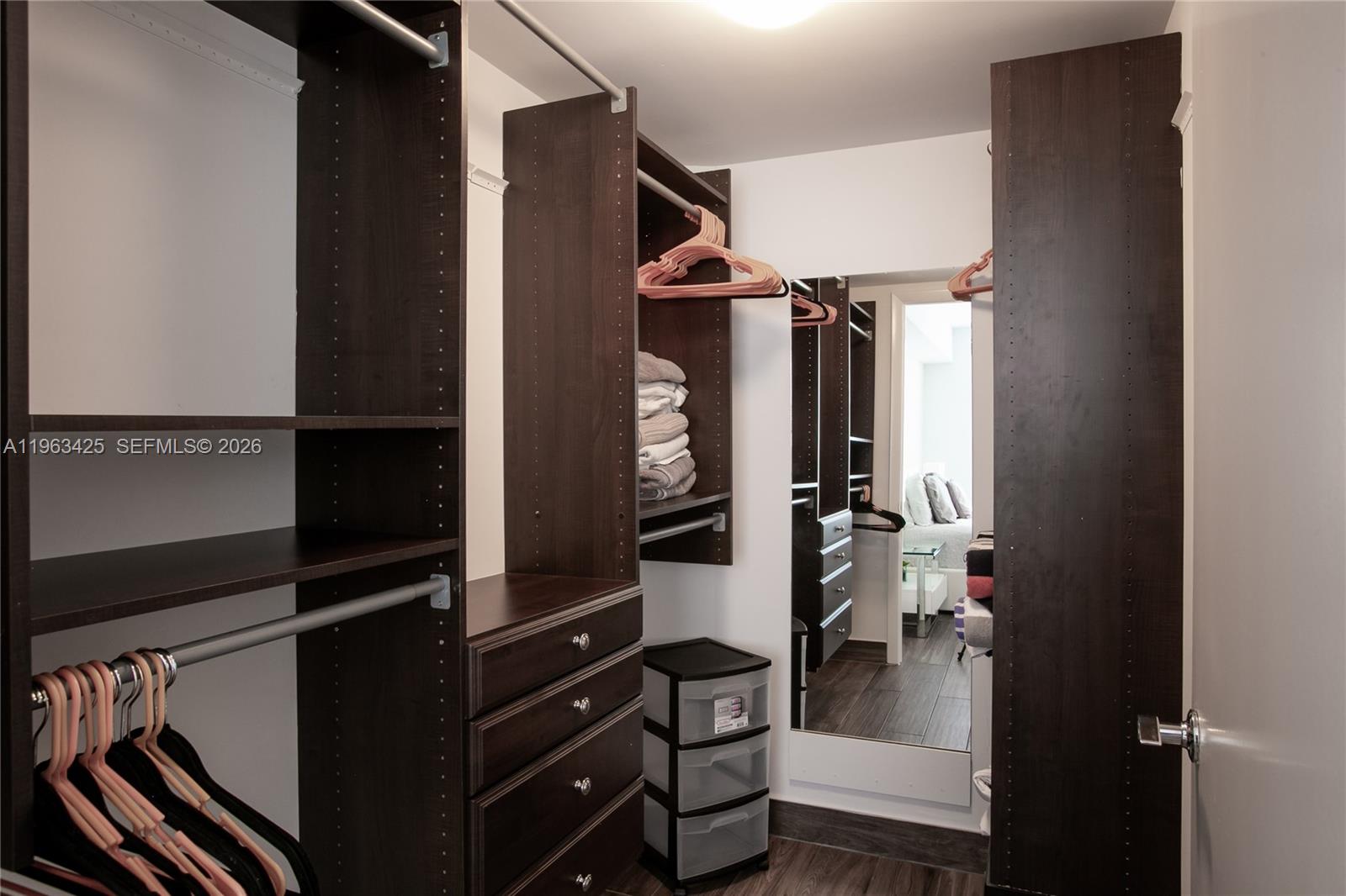 1830 S Ocean Dr #1907 Hallandale Beach, FL 33009