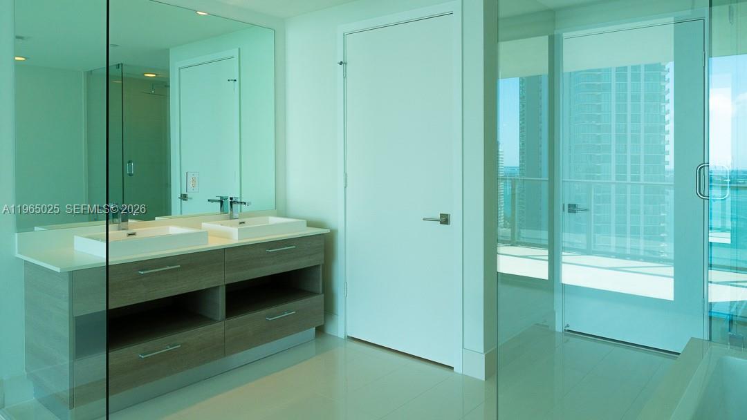 image Paraiso Bay Condo8