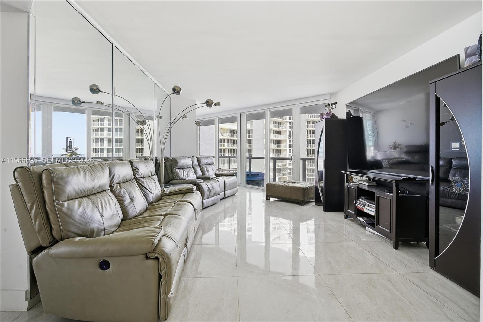 16425 Collins Ave #714 Sunny Isles Beach, FL 33160
