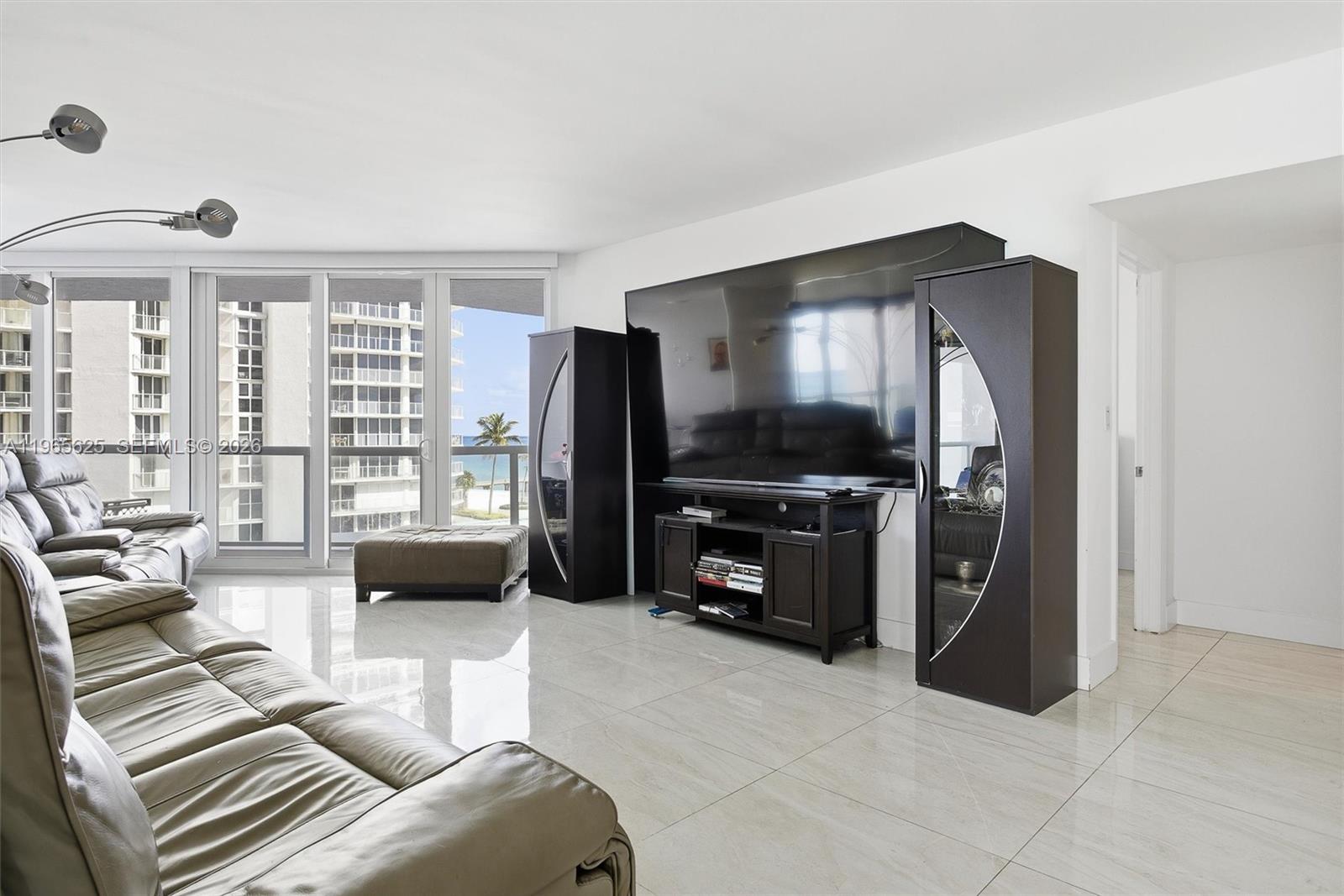 16425 Collins Ave #714 Sunny Isles Beach, FL 33160