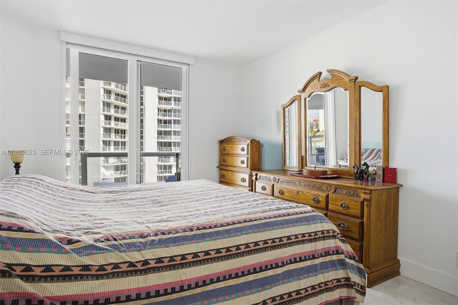 16425 Collins Ave #714 Sunny Isles Beach, FL 33160