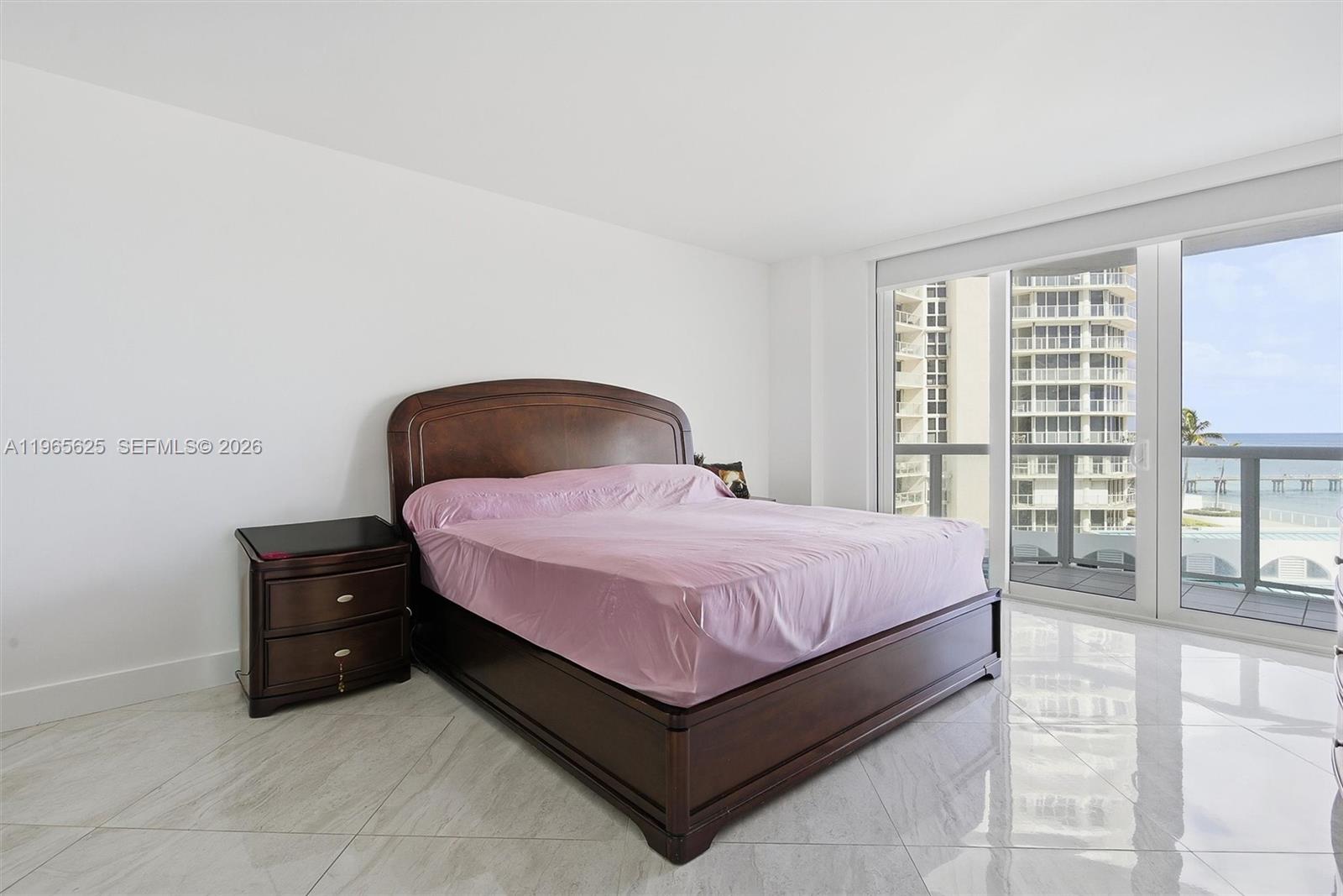 16425 Collins Ave #714 Sunny Isles Beach, FL 33160