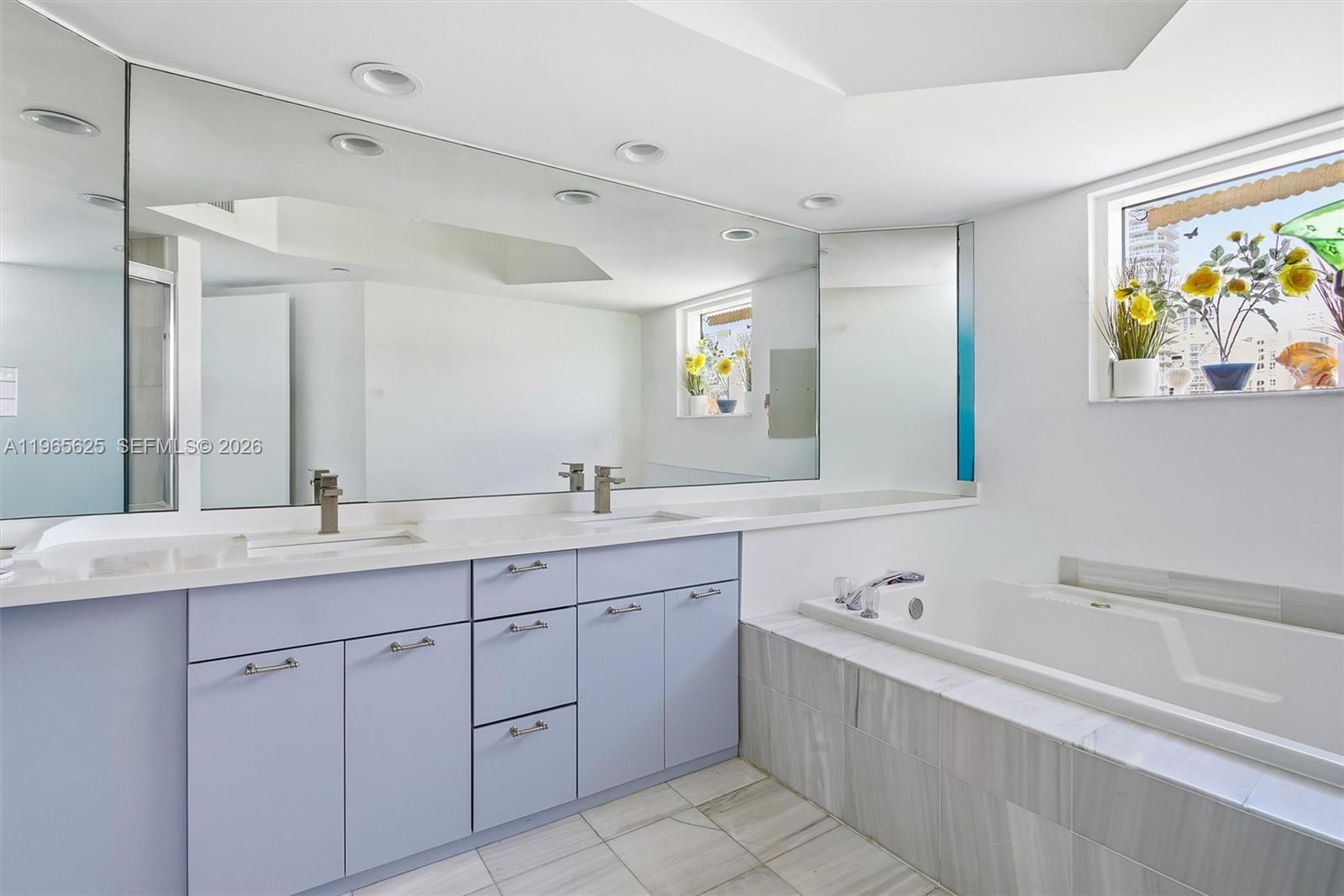 16425 Collins Ave #714 Sunny Isles Beach, FL 33160