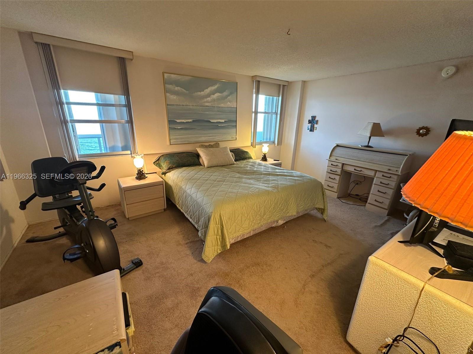 6039 Collins Ave #1517 Miami Beach, FL 33140