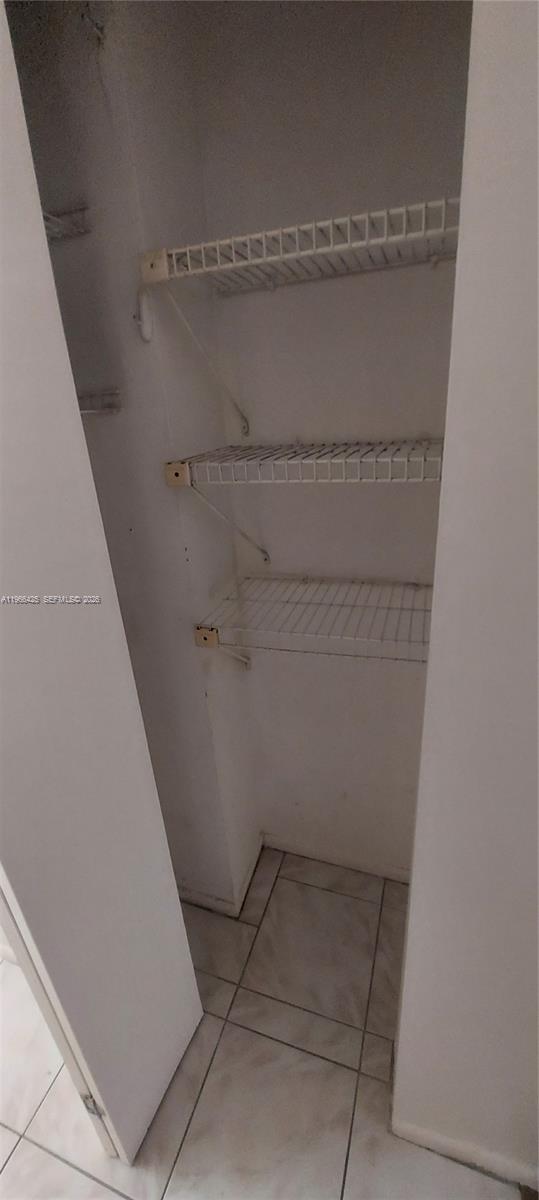 4334 NW 9th Ave #9-2G Deerfield Beach, FL 33064