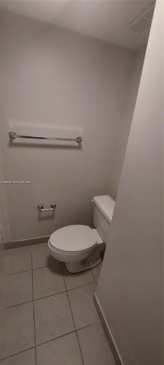 4334 NW 9th Ave #9-2G Deerfield Beach, FL 33064