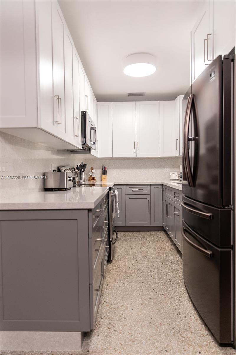 Undisclosed Address North Miami Beach, FL 33162