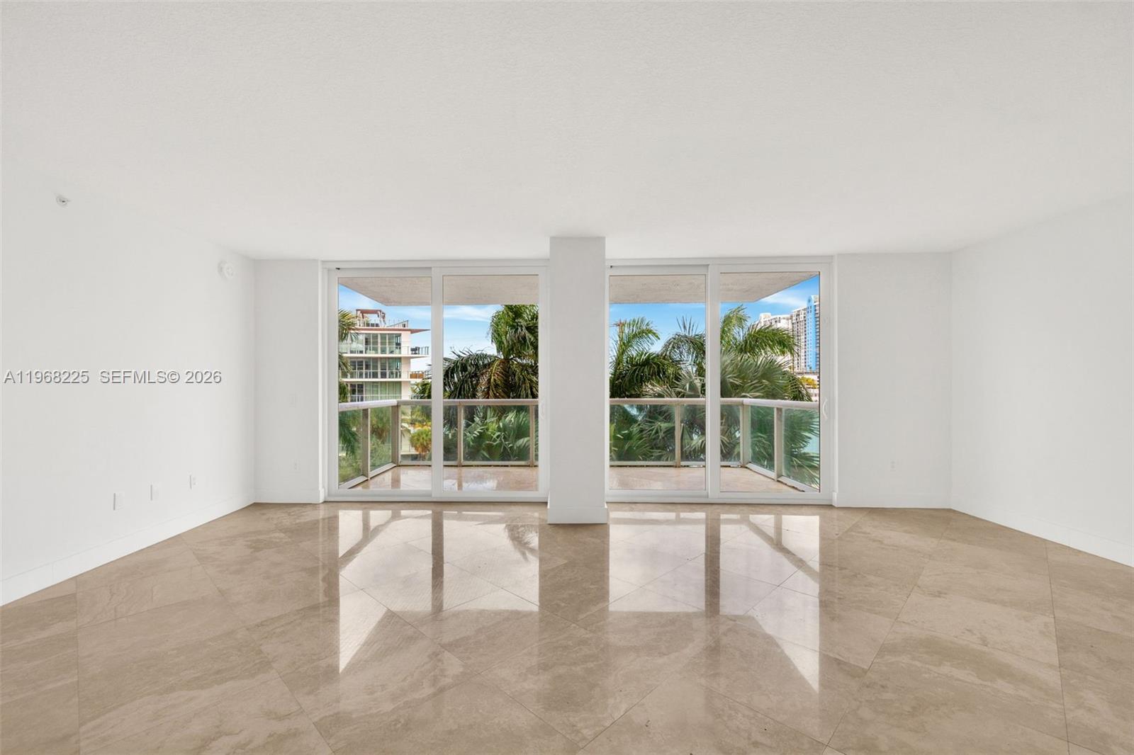 10 Venetian Way #403 Miami Beach, FL 33139
