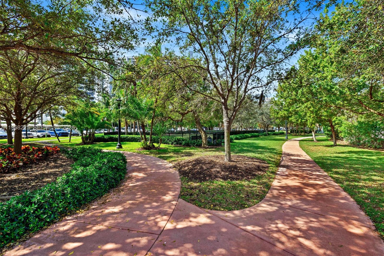 10 Venetian Way #403 Miami Beach, FL 33139