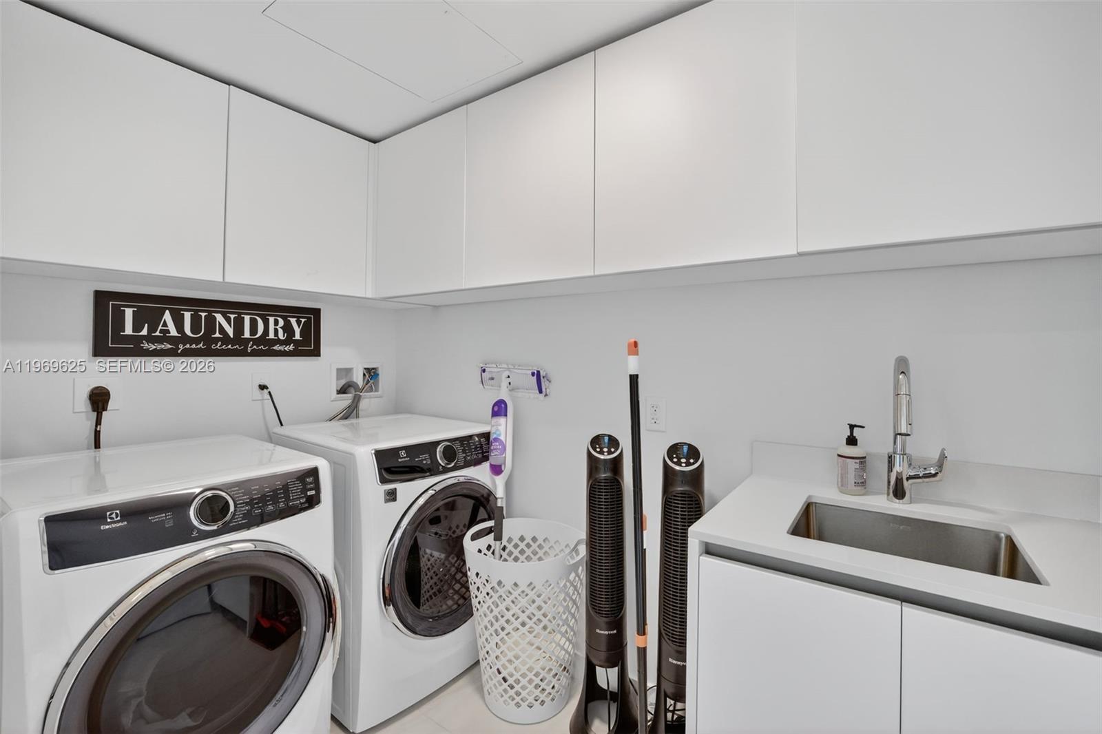 900 N Ocean Blvd #906 Pompano Beach, FL 33062